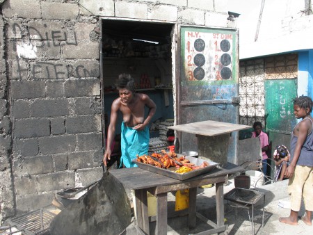 Vendedora de comida em Cité Soleil